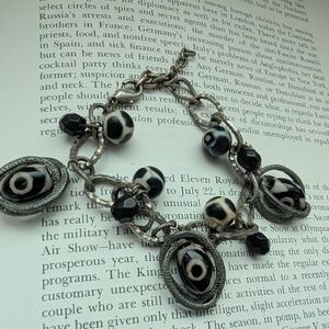 Elegant Black and Silver Bracelet